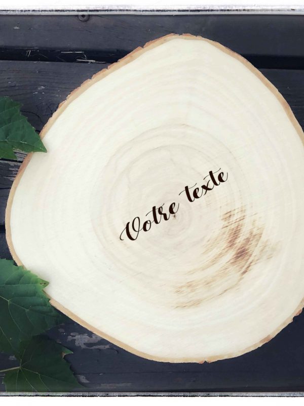 Rondin de bois gravé